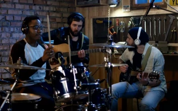 Stock Video Band Rehearsing In The Garage For PC