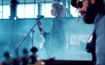 Stock Video Band Recording A Video In An Empty Warehouse For PC