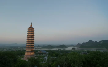 Stock Video Bai Dinh Temple At The End Of The Day For PC