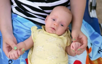 Stock Video Baby Laying With Her Mother For PC