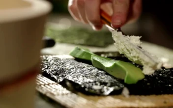 Stock Video Avocado And Cheese Sushi For PC