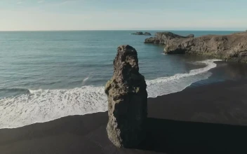 Stock Video Atlantic Ocean Waves For PC