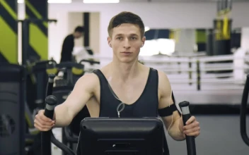 Stock Video Athlete Doing Cardio To Lose Weight For PC
