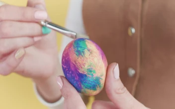 Stock Video Artist Decorating Easter Eggs For PC