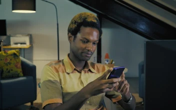 Stock Video Angry Young Man Reading His Smartphone For PC