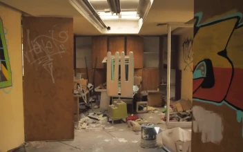 Stock Video Angry Urban Man In Abandoned Spot For PC