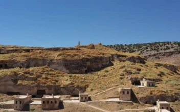 Stock Video Ancient Town On A Cliff For PC
