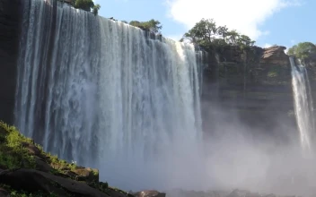 Stock Video Amazing Falls And A River With A Rainbow For PC