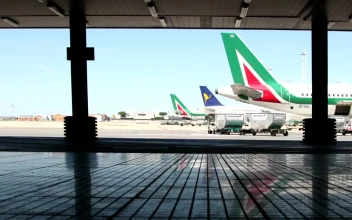 Stock Video Airport Runway For PC