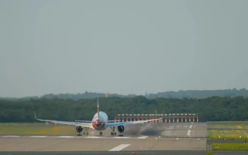 Stock Video Airplane Take Off During The Day For PC