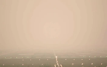Stock Video Airplane Landing In The Fog For PC