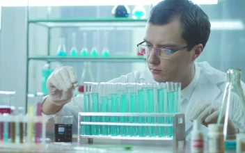 Stock Video A Scientist Experimenting On The Lab For PC