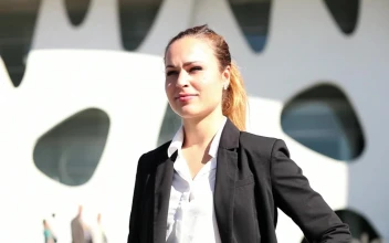 Stock Video Business Woman Receives A Call On The Street For PC
