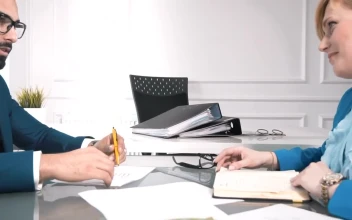 Stock Video Business Partners Handshake Over Closing Deal For PC