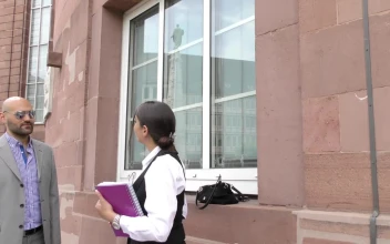 Stock Video Business Man And Woman Greeting Each Other Outdoor For PC