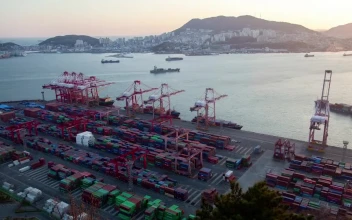 Stock Video Busan Containerport Time Lapse For PC