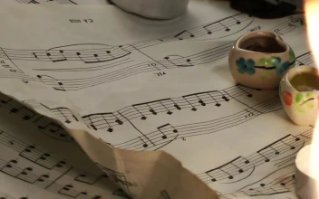 Stock Video Burning Romantic Music Score For PC