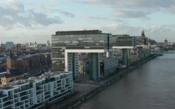 Stock Video Buildings With Modern Architecture By The River For PC