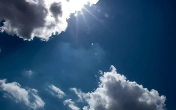 Stock Video Bright Sunshine Through Thick Clouds For PC