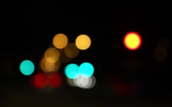 Stock Video Bokeh Effect And Traffic Lights For PC