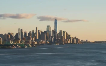 Stock Video Boat Traffic By New York For PC
