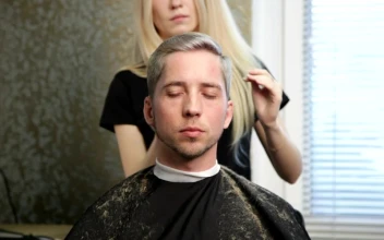 Stock Video Blonde Woman Cutting Hair For PC