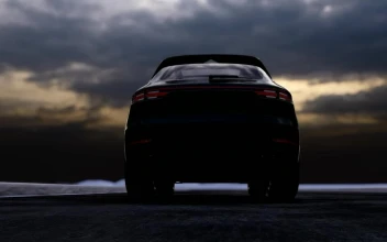 Stock Video Black Sports Suv In A Cold Environment For PC