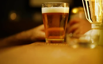 Stock Video Beer Bar Atmosphere For PC