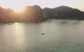 Stock Video Beautiful Sunset In A Bay For PC