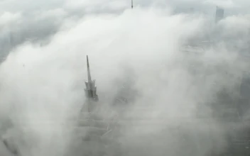 Video Stock Clouds Above The City Touching The Skyscrapers For PC