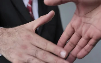 Video Stock Close Up Handshake Between Formal Dressed Men For PC