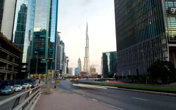 Video Stock City Street Traffic And Burj Khalifa In Background For PC