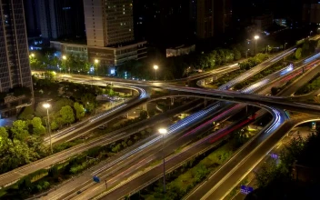 Video Stock City Cross Roads With Fast Traffic At Night For PC