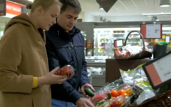 Video Stock Choosing Packs Of Vegetables For PC