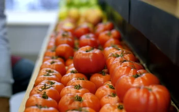 Video Stock Choosing Fresh Groceries At The Store For PC