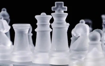 Video Stock Chess With Glass Pieces For PC