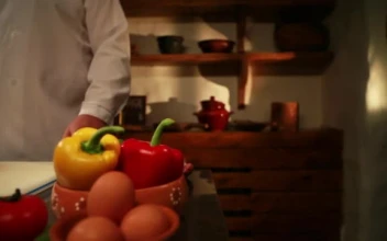 Video Stock Chef Cutting A Large Chunk Of Meat Smal For PC
