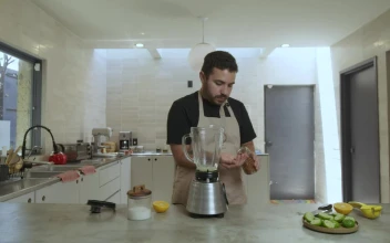 Video Stock Chef Adding Ingredients To A Blender For PC