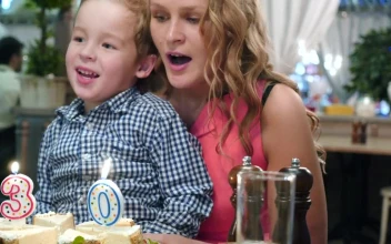 Video Stock Celebrating A Th Birthday With Family For PC