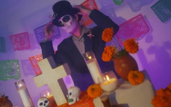 Video Stock Catrin Wearing A Hat On Day Of The Dead For PC