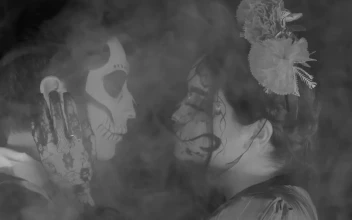 Video Stock Catrin And Catrina Of The Day Of The Dead Face For PC