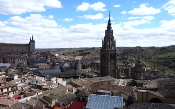 Video Stock Cathedral In The Middle Of A Town Aerial Shot For PC