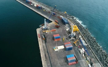 Video Stock Cargo Port In The Middle Of The Ocean For PC