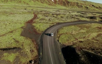 Video Stock Car Driving Over Wild Roads For PC