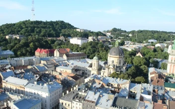Video Stock Camera Looking Around Lviv For PC