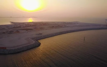 Video Stock Calm Water Off The Coast Of Dubai For PC