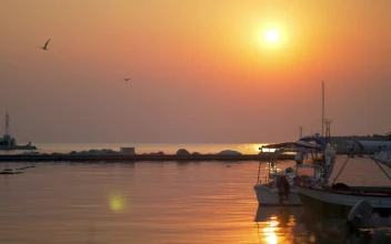 Video Stock Calm Harbor Waters Before Sunset For PC