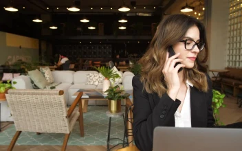 Video Stock Businesswoman Making A Phone Call In Office For PC