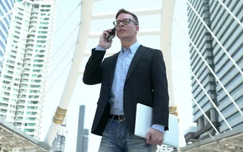 Video Stock Businessman Talking On The Phone For PC