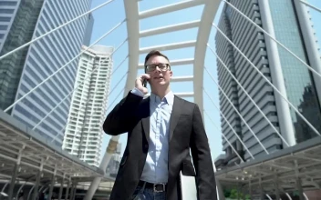 Video Stock Businessman On A Call On The Street For PC